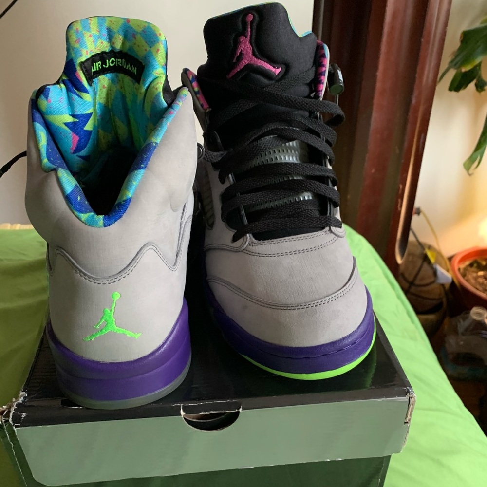 Air Jordan 5’s  bell air 2013